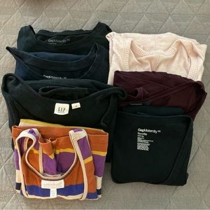 Lot of 7 XS GAP Maternity basic tops